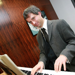 
                                modna revija Polzela, hotel Mons, Ljubljana, 22.nov.2007 (foto: Borut Cvetko, www.mediaspeed.net)                                